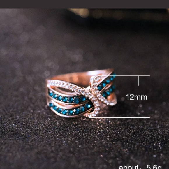 🌸 Closeout! Rose gold Lab created Sapphire ring. Costume Jewelry - Picture 5 of 8